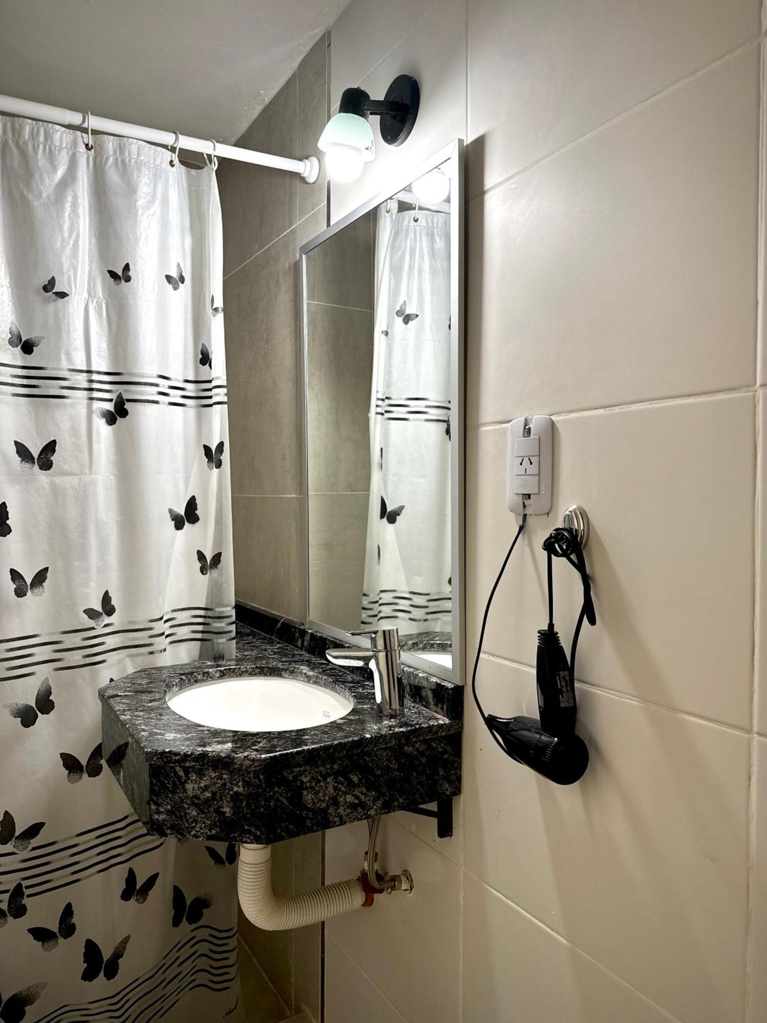 Hotel Miami San Miguel de Tucuman Bagian luar foto